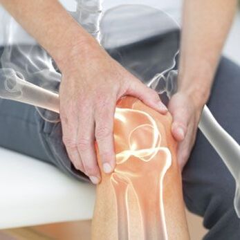 घुटने का दर्द अव्यवस्था के कारण हो सकता है